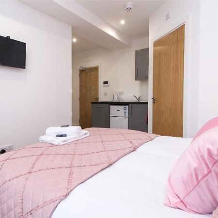 Sublime Stays Webberley Stylish Studio Stoke City Centre Exterior photo