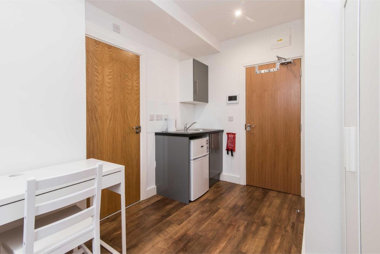 Sublime Stays Webberley Stylish Studio Stoke City Centre Exterior photo